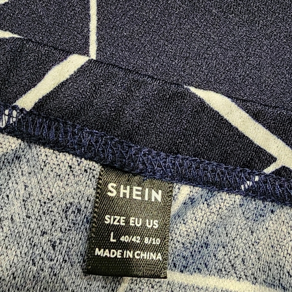 Navy and White Geometric Pencil Skirt - Picture 2 of 4